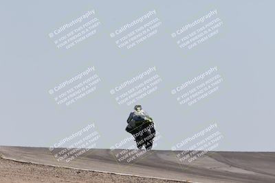 media/Apr-20-2025-CVMA (Sun) [[39090e8767]]/Race 9-Formula LW Twins Shootout/